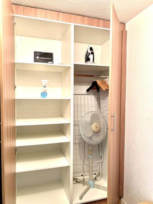 Little Penthouse **** Apartment Dietikon Luaran gambar