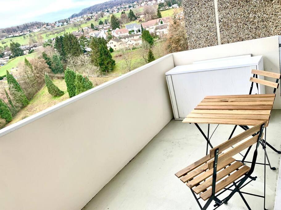 Little Penthouse **** Apartment Dietikon Luaran gambar